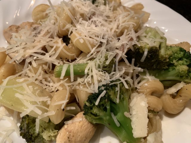 Lemon Chicken and Broccoli Pasta