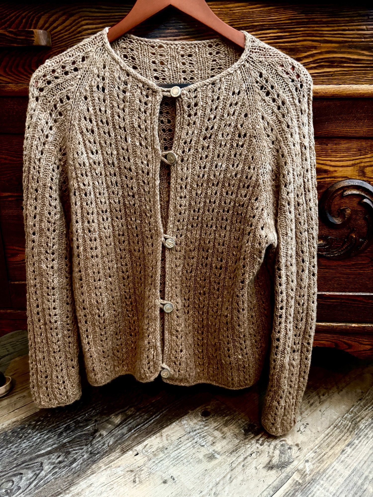 Raglan Lace Sweater Lesson 4: Completing the Sweater.